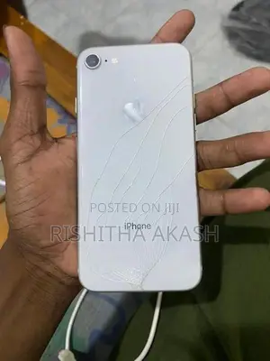 Apple iPhone 8 (Used)
