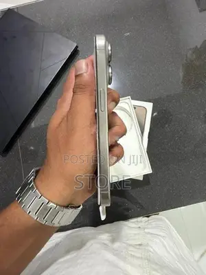 Apple iPhone 15 Pro (Used)
