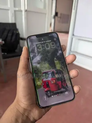 Apple iPhone 13 Pro (Used)
