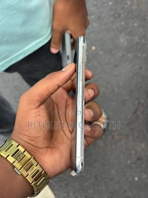 Apple iPhone 11 Pro (Used)