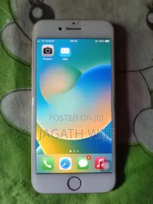 Apple iPhone 8 (Used)