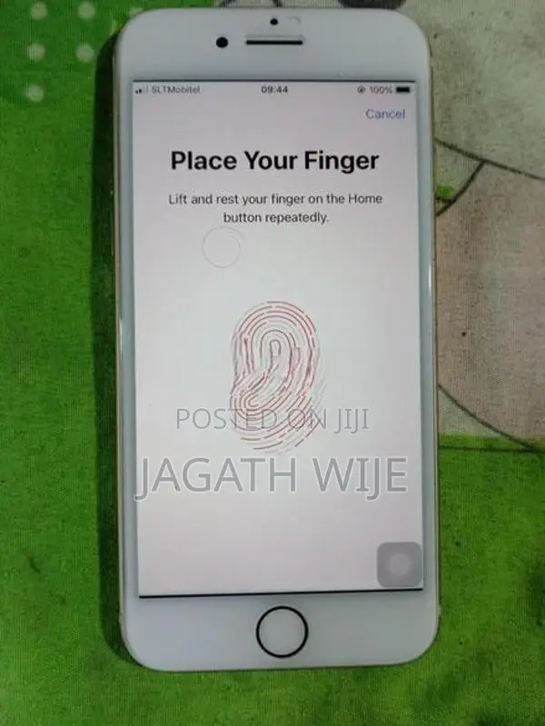 Apple iPhone 8 (Used)