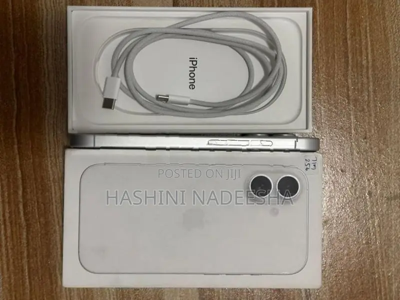 Apple iPhone 17 (Used)