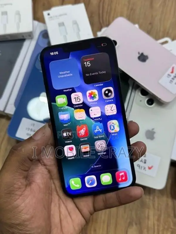 Apple iPhone 13 (Used)