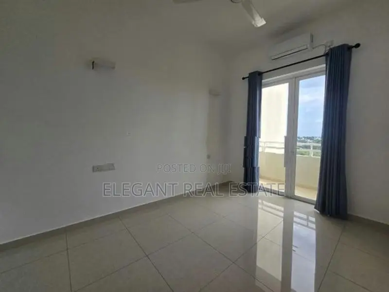 Prime - 03 Bedroom Unfurnished Apartment For Rent In Rajagiriya (A6769