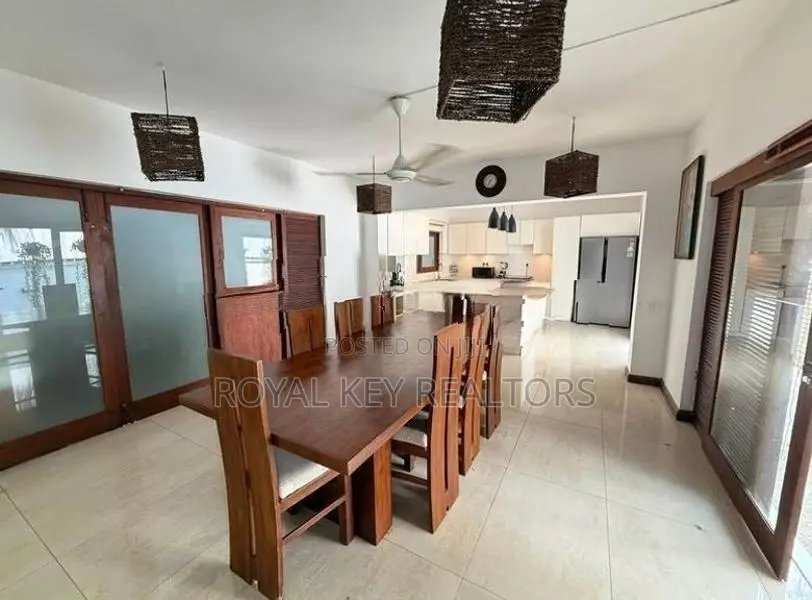 03 Bedroom - Unfurnished House for Sale In Nawala