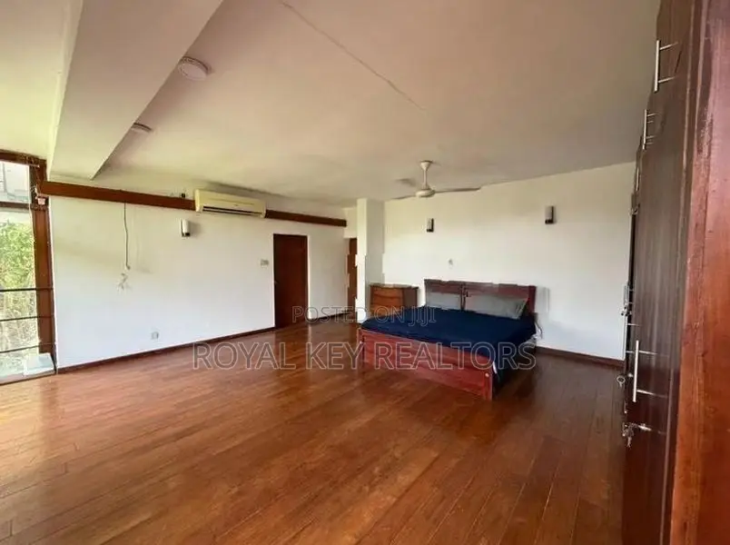 03 Bedroom - Unfurnished House for Sale In Nawala