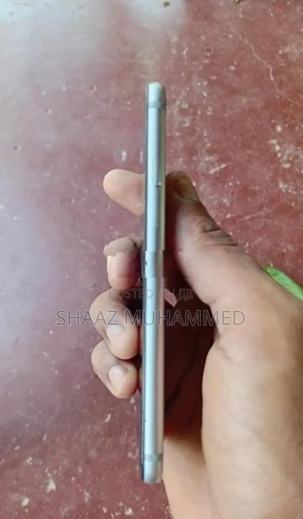 Apple iPhone 6S (Used)