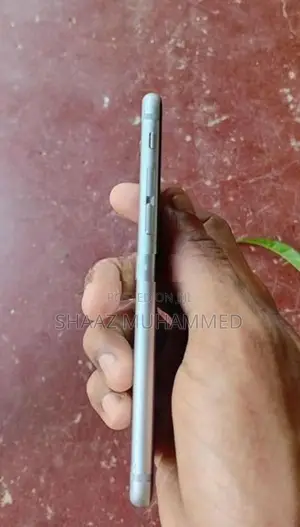 Apple iPhone 6S (Used)