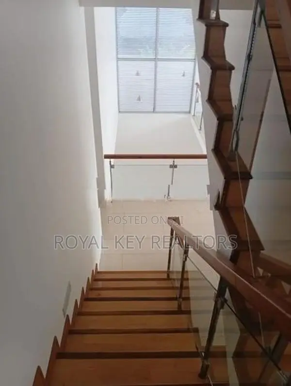 03 Bedroom - Unfurnished House For Sale In Nawala