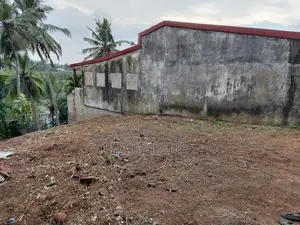 කිරිබත්ගොඩ නගරයට ඇවිද යන දුරින් ඉඩමක් විකිණීමට