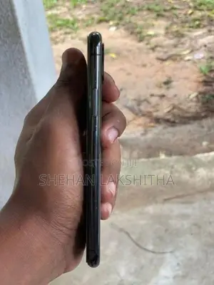 Apple iPhone XS (Used)