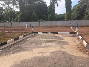 Wadduwa Thalpitiya Land sale T01