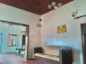 පයාගල පර්චස් 40 ක ඉඩම සමග කාමර 5 නිවසක් 150 ට