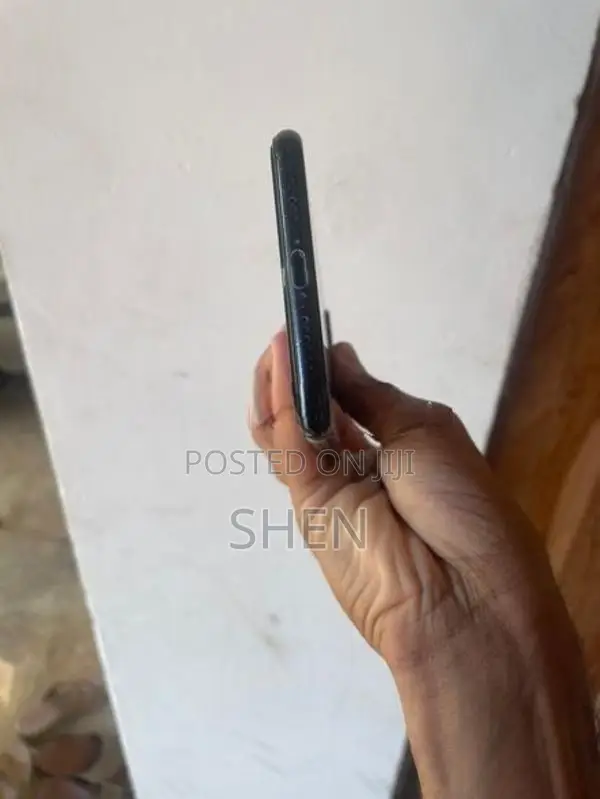 Apple iPhone 7 Plus 128GB (Used)