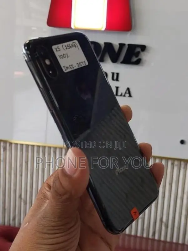 Apple iPhone XS (Used)
