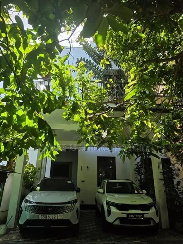 Three-Storey House for Sale – Matara Town
