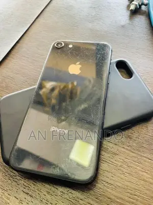 Apple iPhone 8 (Used)