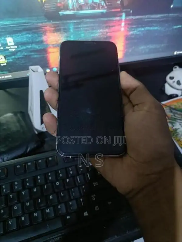 Apple iPhone 11 Pro (Used)