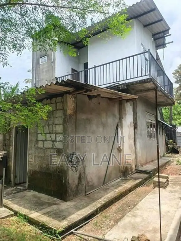 කලගෙඩිහේන – සපුගස්තැන්න කඩ කාමරයක් සමග දෙමහල් නිවස විකිනීමට