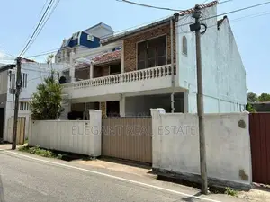 05 Bedroom Unfurnished 02 Storied House For Sale In Dehiwala (A6785)