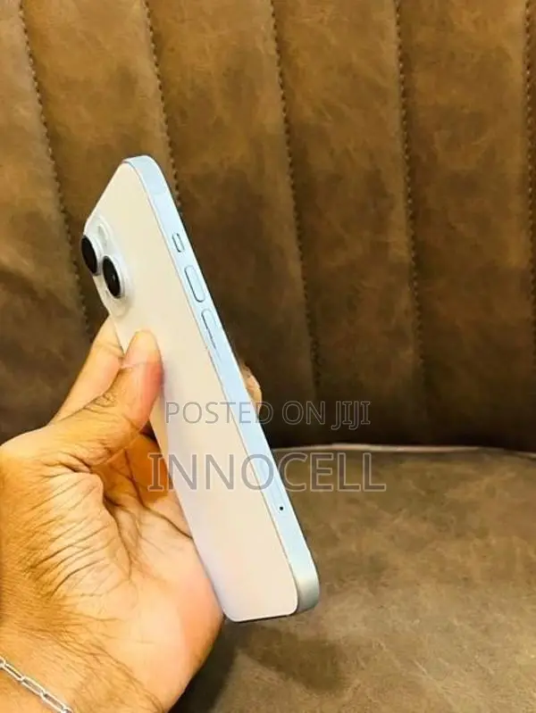 Apple iPhone 15 128GB (Used)