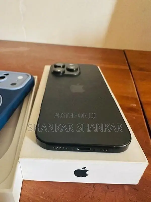 Apple iPhone 16 Pro (Used)