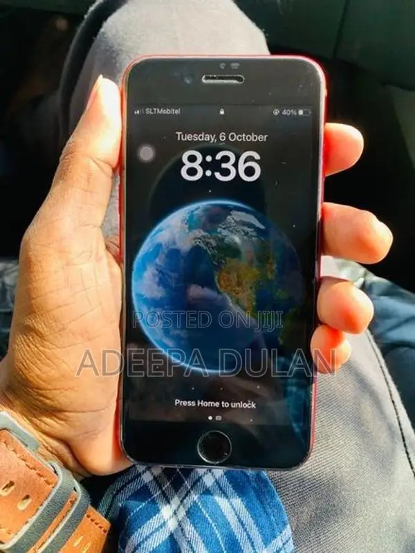 Apple iPhone SE 2 (Used)