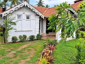 Land with Colonial-Style House for Sale | Mount Lavinia (ZR-0040)