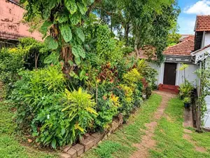 Land with Colonial-Style House for Sale | Mount Lavinia (ZR-0040)