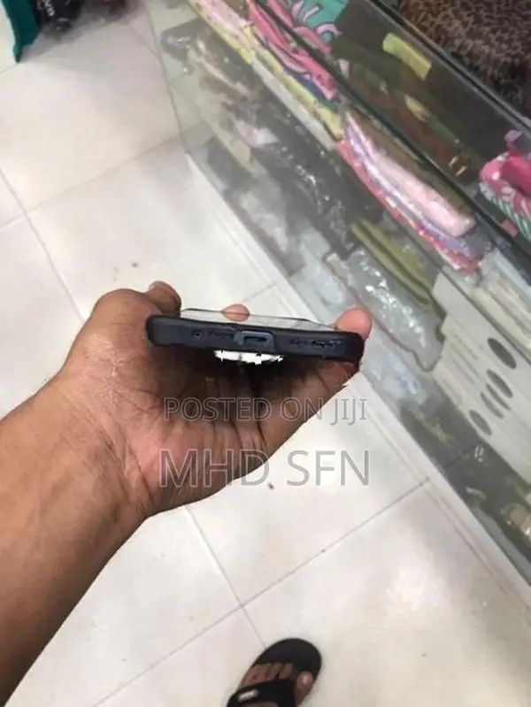 Oppo A6 (Used)