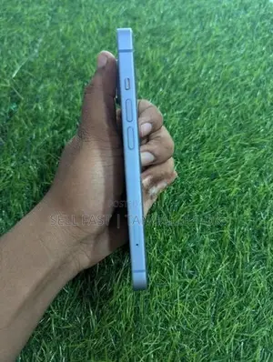 Apple iPhone 14 (Used)