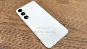Samsung Galaxy S24 (Used)
