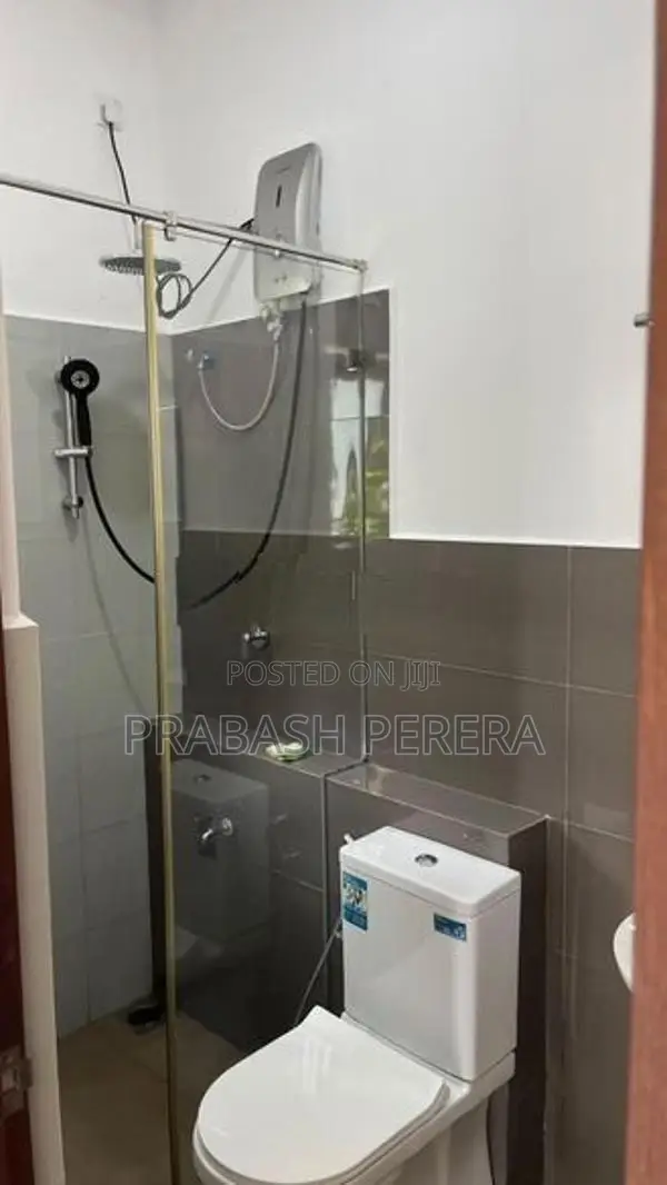 Unfurnished 3 Bed Apartment for Rent in Kahathuduwa