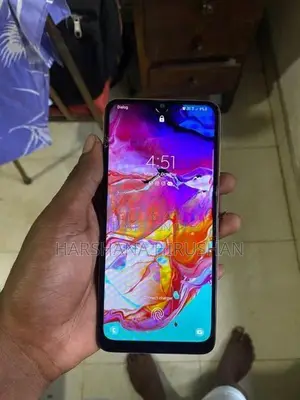 Samsung Galaxy A70 128GB (Used)