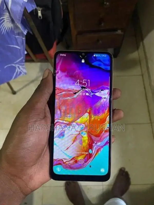 Samsung Galaxy A70 128GB (Used)