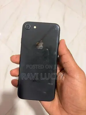Apple iPhone 8 (Used)