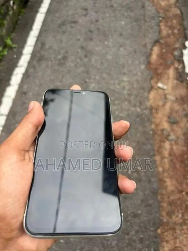 Apple iPhone 11 (Used)