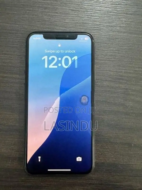 Apple iPhone XS (Used)