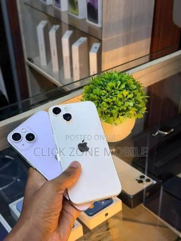 Apple iPhone 14 256GB (Used)