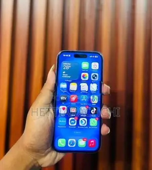 Apple iPhone 16 (Used)