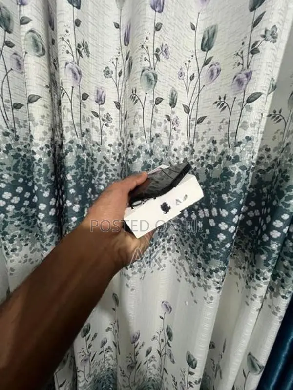 Apple iPhone 15 (Used)