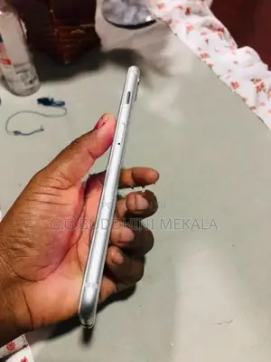 Apple iPhone 8 Plus (Used)