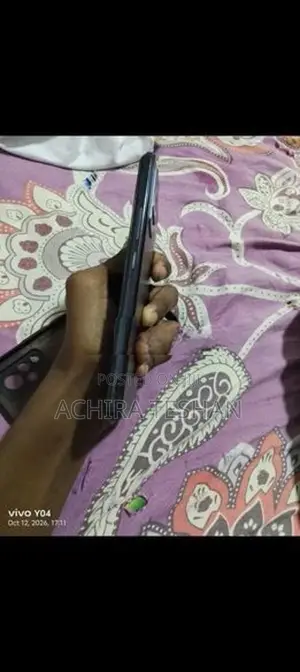 Vivo V21 (Used)