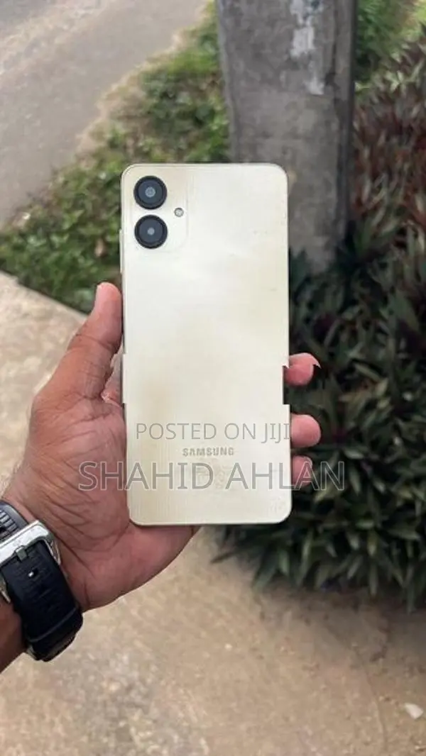 Samsung Galaxy A06 (Used)