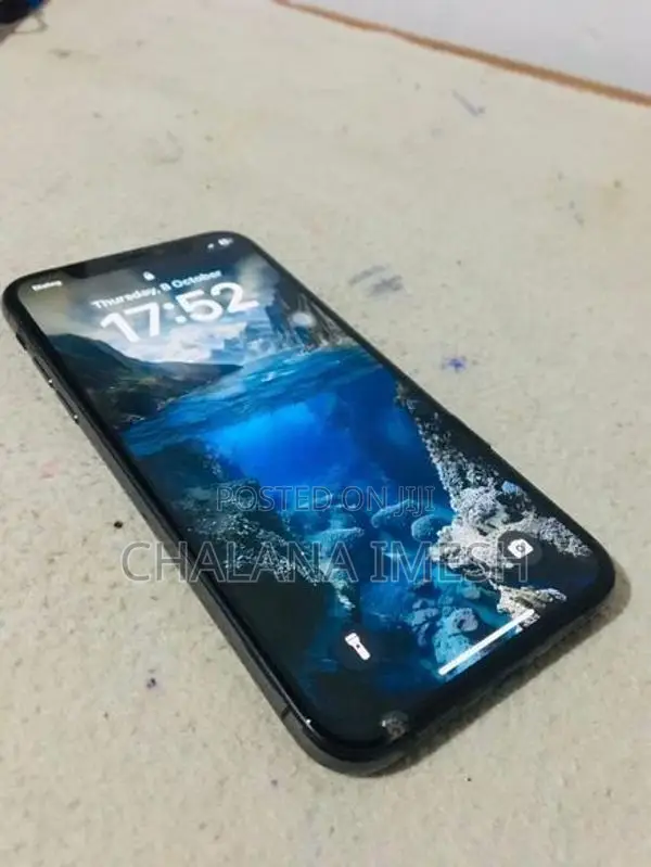 Apple iPhone XS (Used)