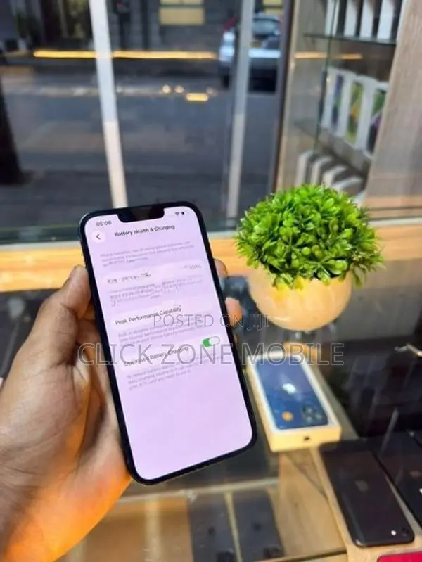 Apple iPhone 13 128GB (Used)