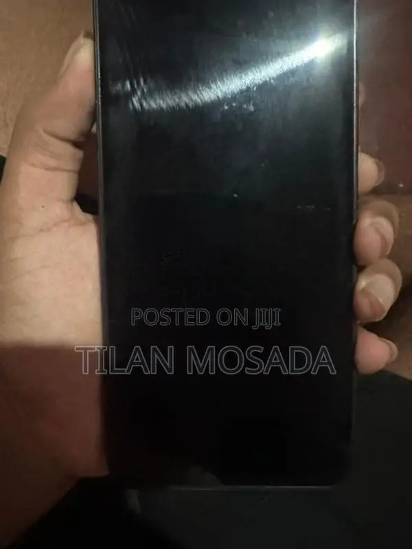Samsung Galaxy A7 (Used)