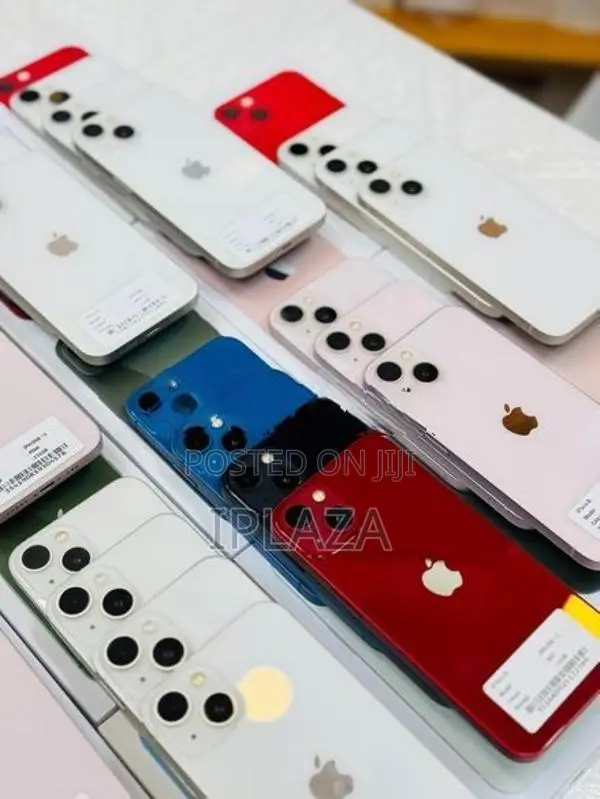 Apple iPhone 13 256GB (Used)