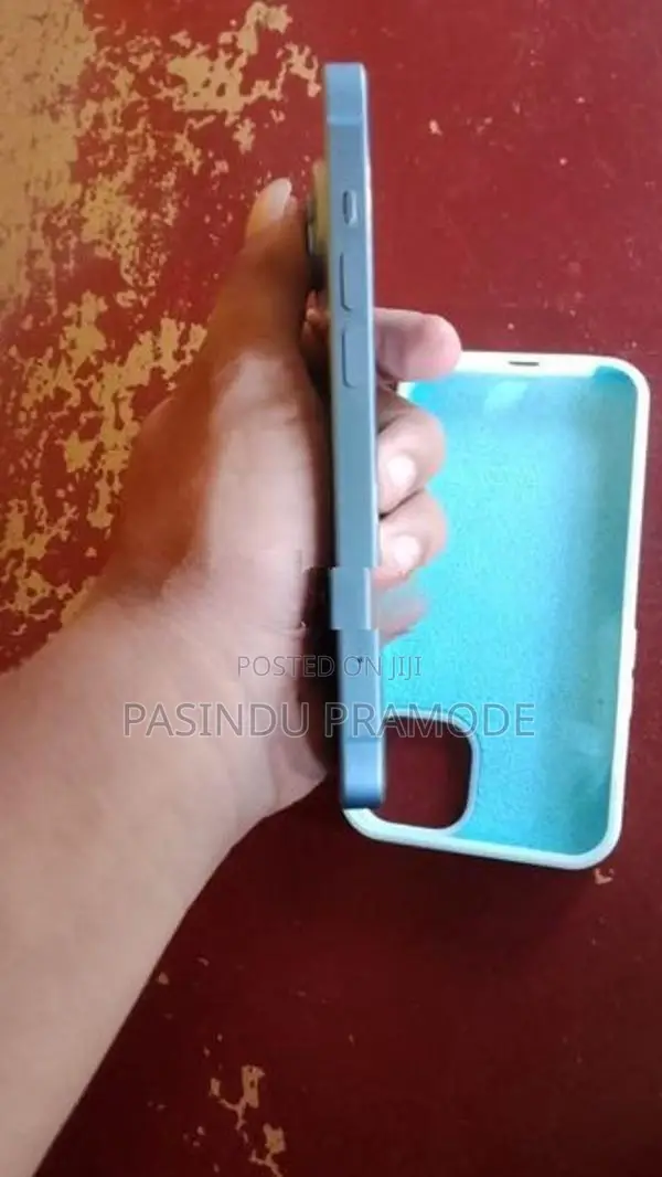 Apple iPhone 14 (Used)